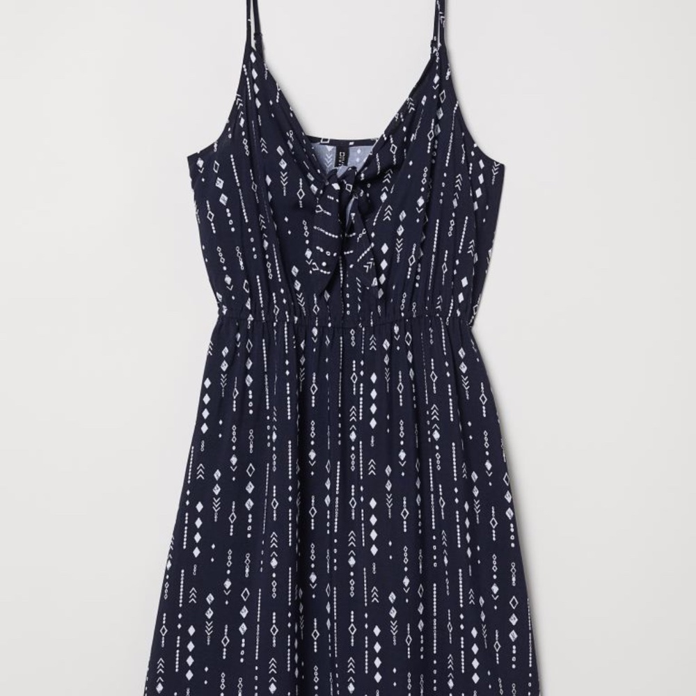 EUC Navy and White Aztec Printed Dress